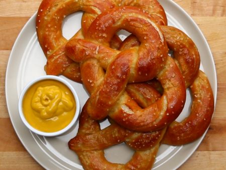 homemade soft pretzels