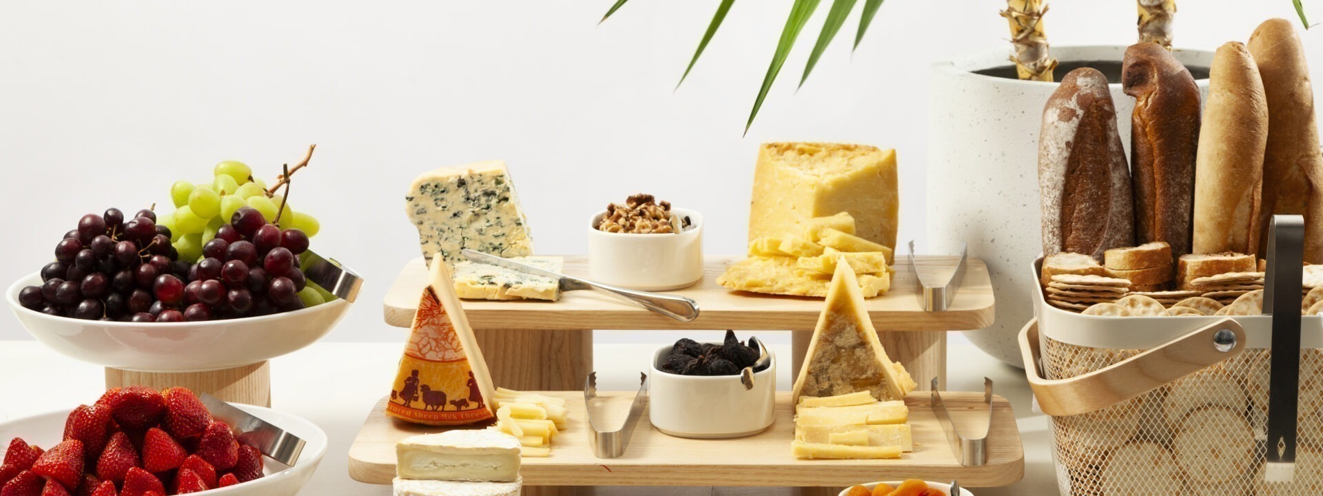 CHEESE TASTING STATION